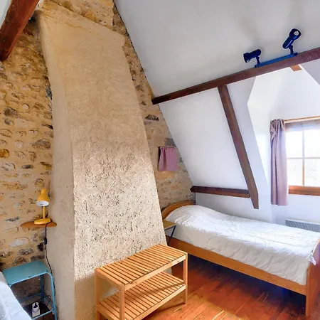 Holiday home Maison Pour 6 Avec Piscine Et Grand Jardin