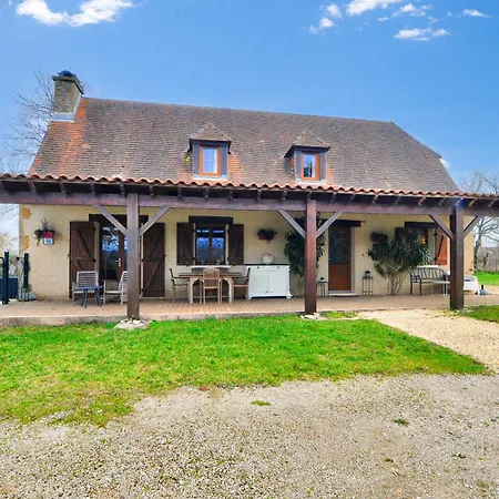 Holiday home Maison Pour 6 Avec Piscine Et Grand Jardin *