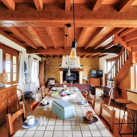 Maison Pour 6 Avec Piscine Et Grand Jardin * Plazac